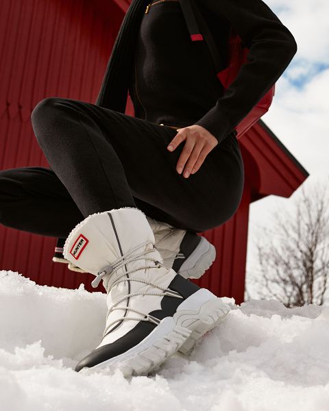 White / Black Hunter Insulated Recycled Polyester Women's Snow Boots | Ireland-81352